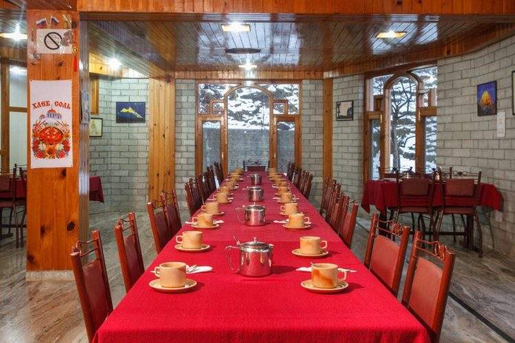 Restaurant at Kohinoor Heritage Resort, Naggar